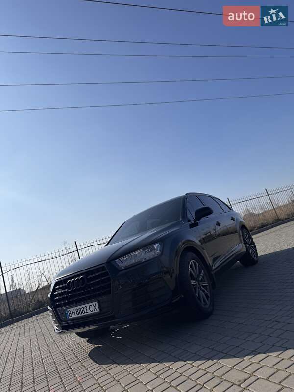 Позашляховик / Кросовер Audi Q7 2016 в Одесі