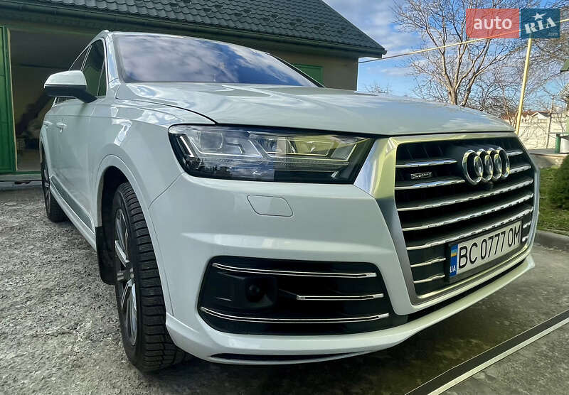 Внедорожник / Кроссовер Audi Q7 2018 в Трускавце