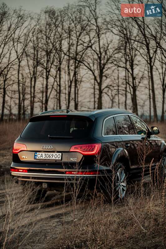 Внедорожник / Кроссовер Audi Q7 2015 в Черкассах