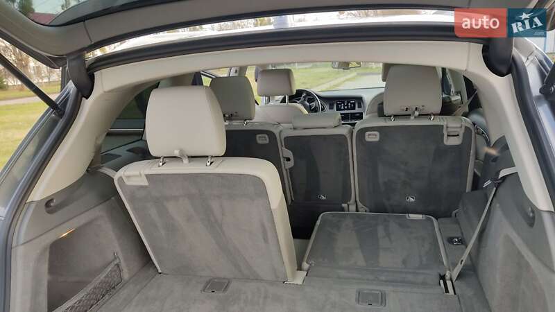 Внедорожник / Кроссовер Audi Q7 2015 в Бродах
