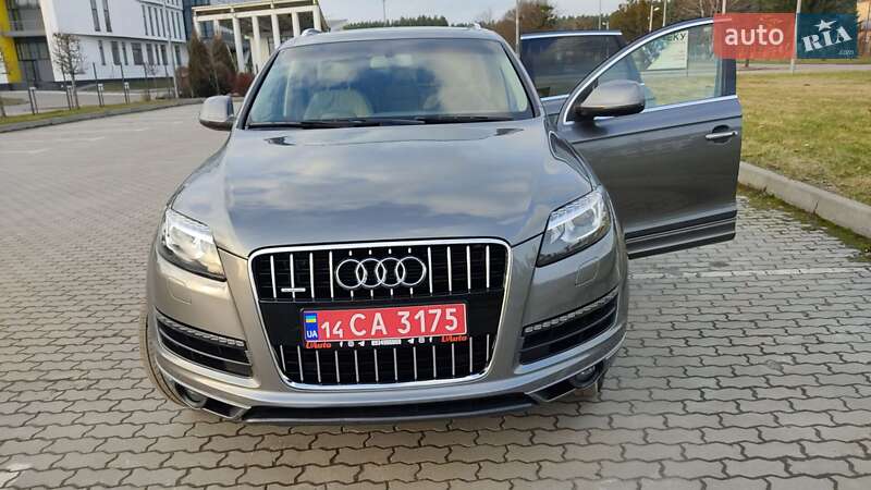 Внедорожник / Кроссовер Audi Q7 2015 в Бродах