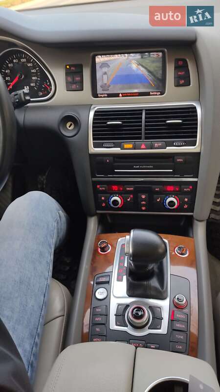 Внедорожник / Кроссовер Audi Q7 2015 в Бродах