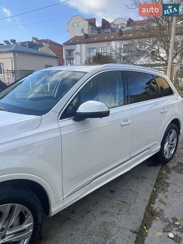 Внедорожник / Кроссовер Audi Q7 2020 в Тернополе