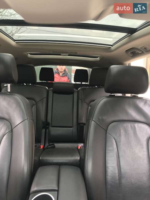 Позашляховик / Кросовер Audi Q7 2012 в Житомирі