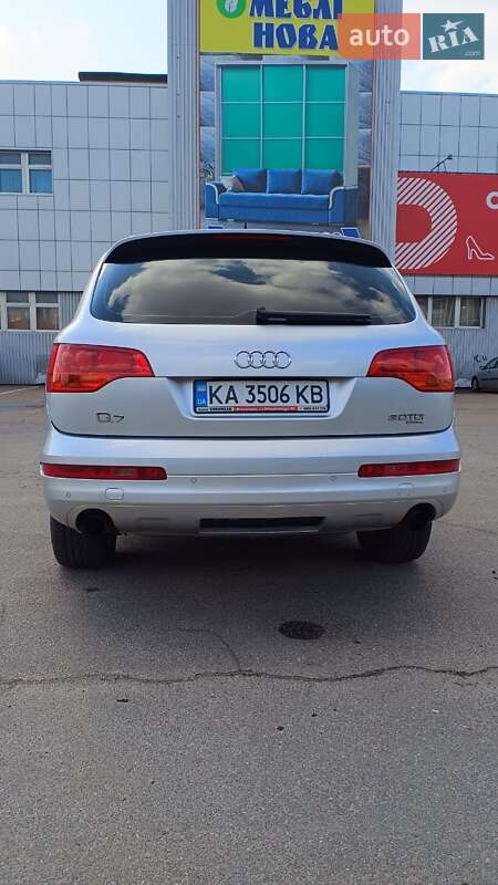Внедорожник / Кроссовер Audi Q7 2006 в Киеве