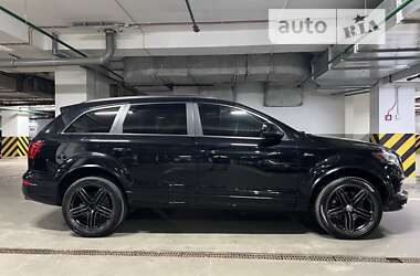 Позашляховик / Кросовер Audi Q7 2015 в Києві