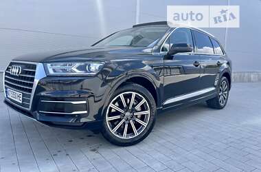 Позашляховик / Кросовер Audi Q7 2015 в Івано-Франківську