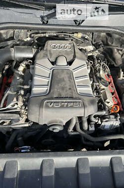 Внедорожник / Кроссовер Audi Q7 2010 в 