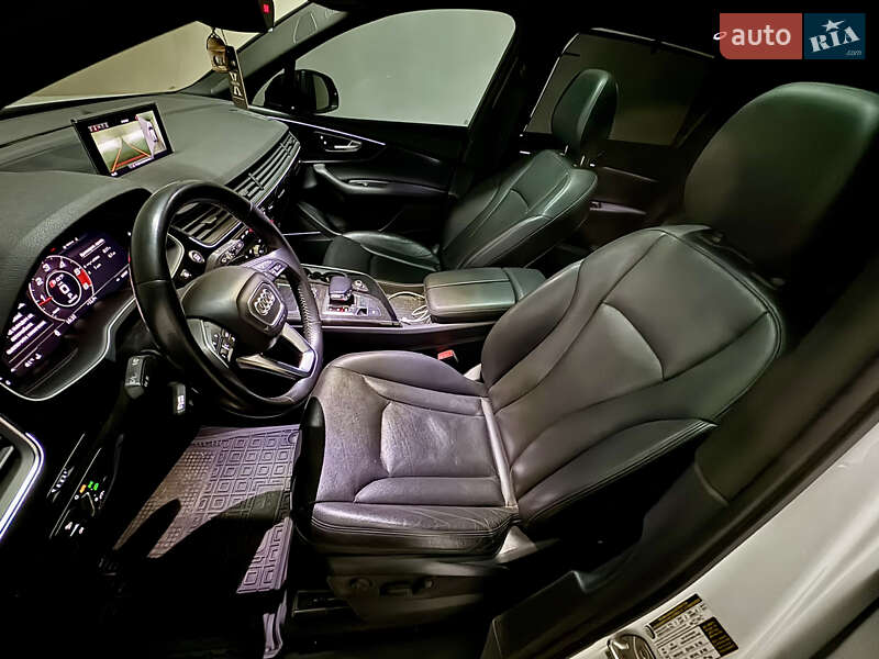 Внедорожник / Кроссовер Audi Q7 2016 в Одессе