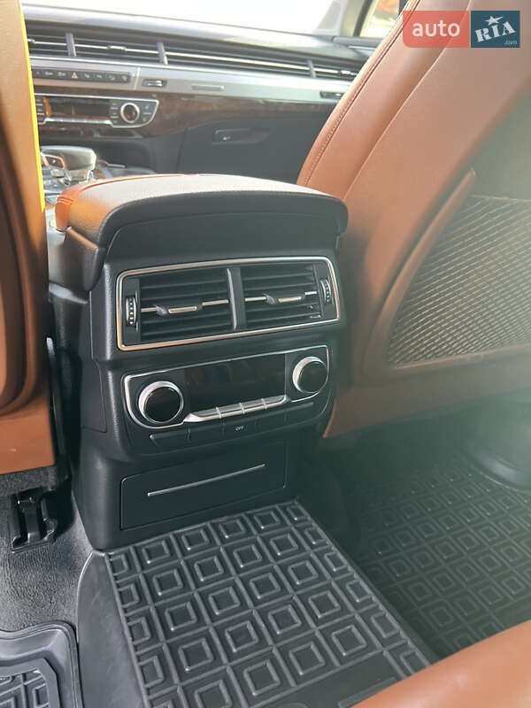 Внедорожник / Кроссовер Audi Q7 2016 в Луцке