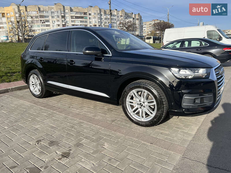 Внедорожник / Кроссовер Audi Q7 2016 в Луцке