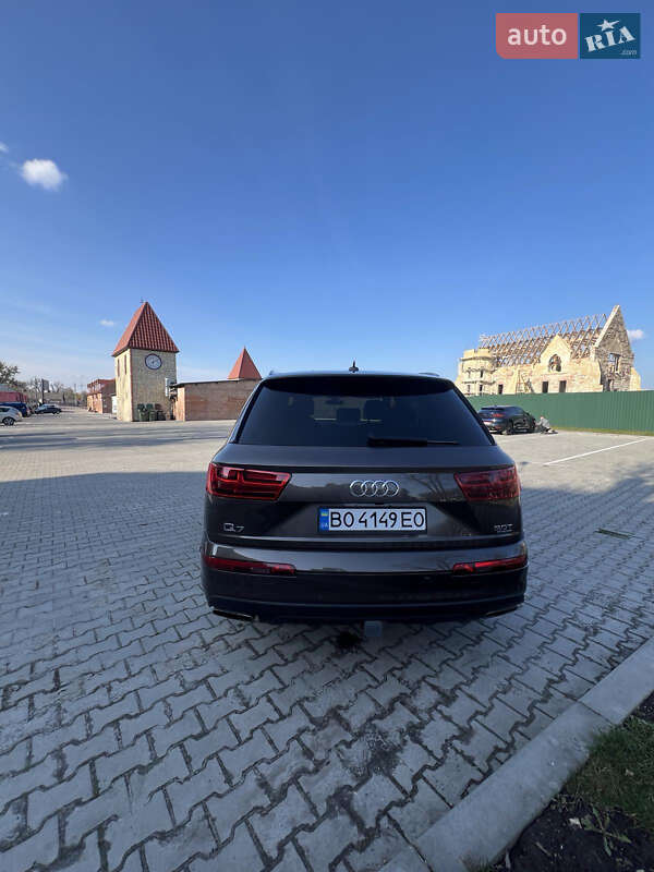 Позашляховик / Кросовер Audi Q7 2016 в Бережанах