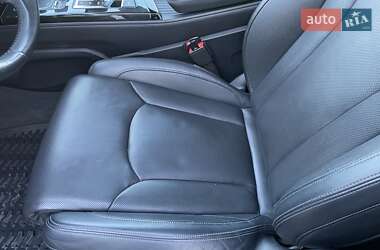 Позашляховик / Кросовер Audi Q7 2017 в 