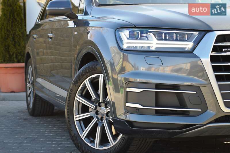 Внедорожник / Кроссовер Audi Q7 2017 в Одессе