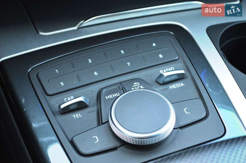 Внедорожник / Кроссовер Audi Q7 2017 в Одессе