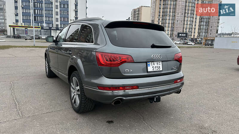 Позашляховик / Кросовер Audi Q7 2015 в Черкасах