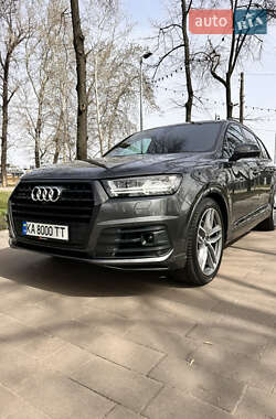 Внедорожник / Кроссовер Audi Q7 2019 в 