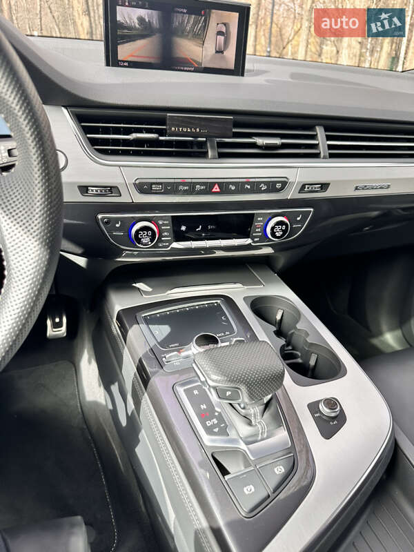 Позашляховик / Кросовер Audi Q7 2019 в Києві