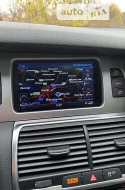 Внедорожник / Кроссовер Audi Q7 2015 в 