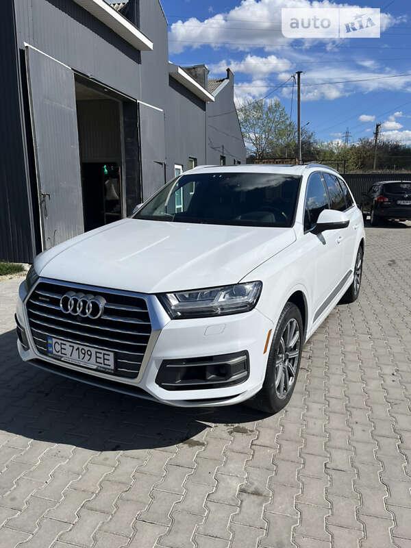 Внедорожник / Кроссовер Audi Q7 2016 в Черновцах