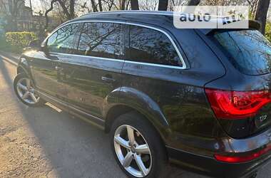 Позашляховик / Кросовер Audi Q7 2013 в Одесі