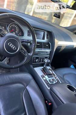 Позашляховик / Кросовер Audi Q7 2013 в Одесі