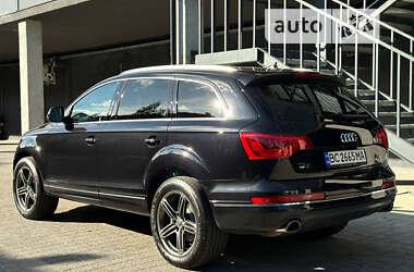 Внедорожник / Кроссовер Audi Q7 2015 в 