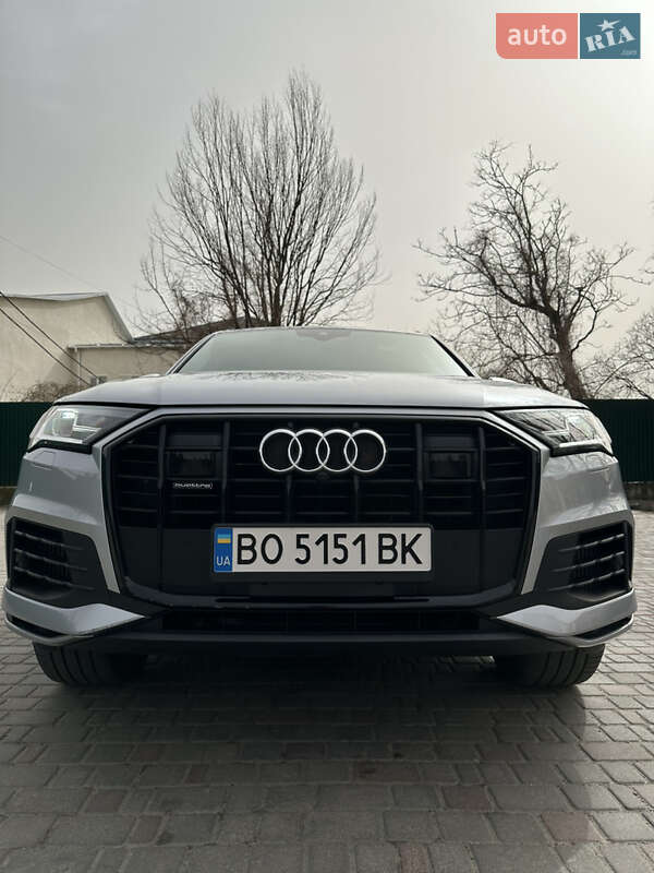 Позашляховик / Кросовер Audi Q7 2020 в Заліщиках