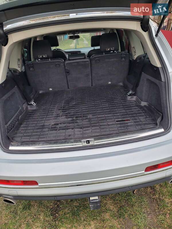 Внедорожник / Кроссовер Audi Q7 2013 в Тернополе