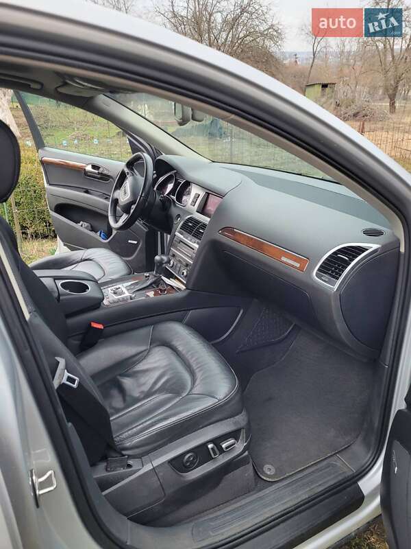 Внедорожник / Кроссовер Audi Q7 2013 в Тернополе