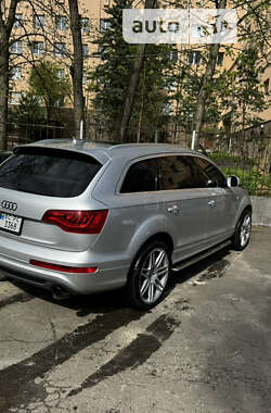 Внедорожник / Кроссовер Audi Q7 2012 в 