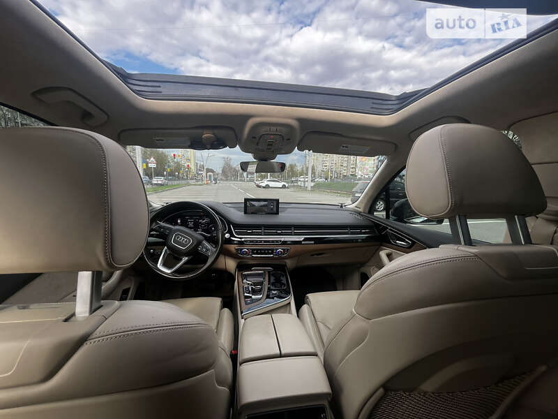 Внедорожник / Кроссовер Audi Q7 2017 в Харькове