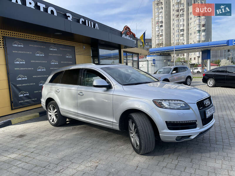 Позашляховик / Кросовер Audi Q7 2012 в Львові