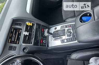 Позашляховик / Кросовер Audi Q7 2015 в 