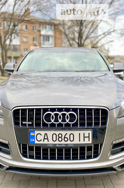 Внедорожник / Кроссовер Audi Q7 2013 в Умани