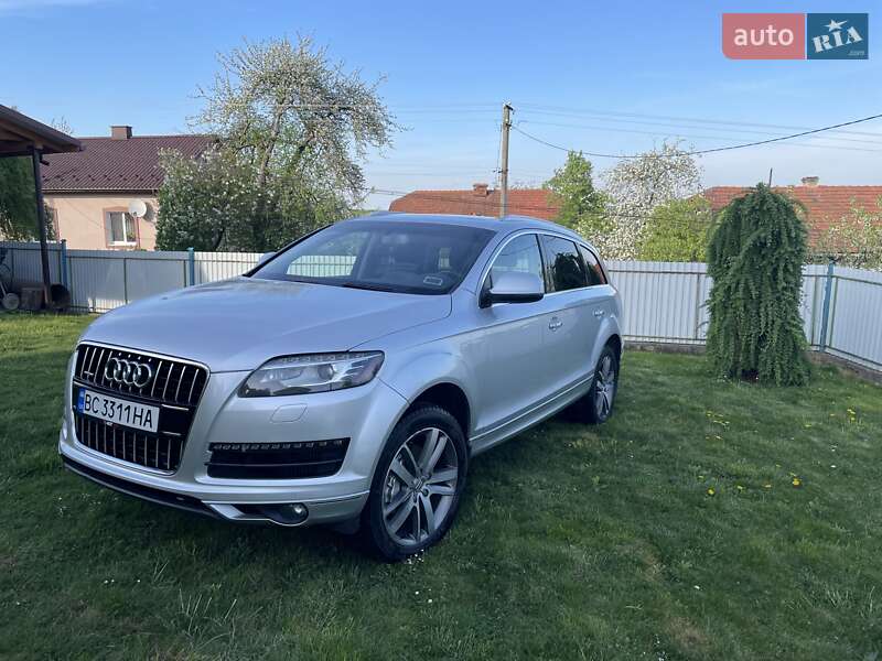 Внедорожник / Кроссовер Audi Q7 2012 в 