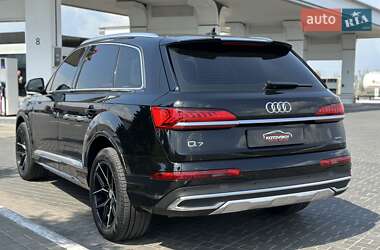 Внедорожник / Кроссовер Audi Q7 2021 в Одессе