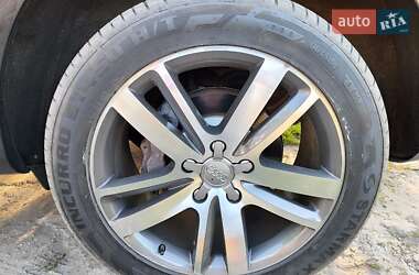 Внедорожник / Кроссовер Audi Q7 2014 в 