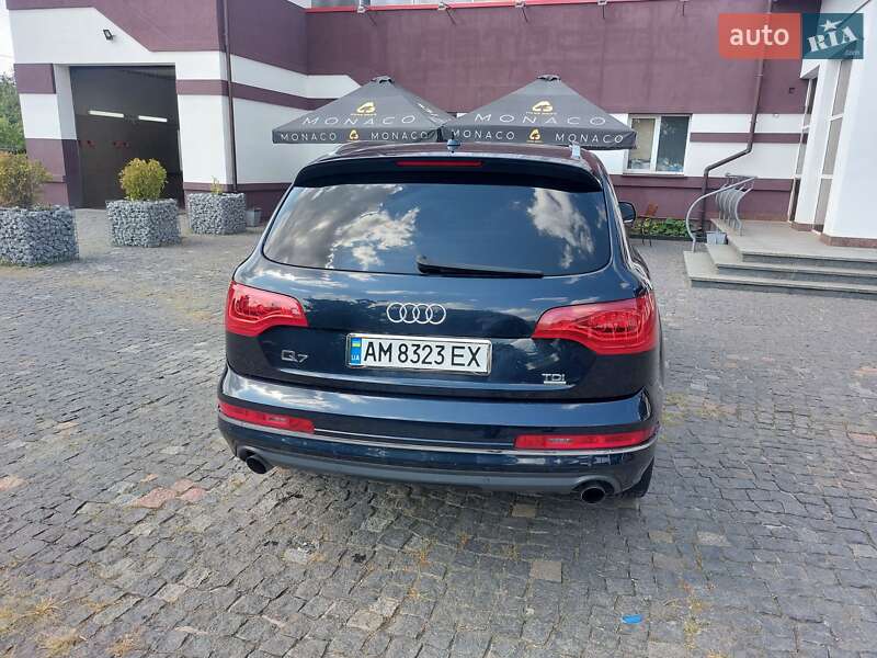 Позашляховик / Кросовер Audi Q7 2009 в Житомирі