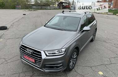 Внедорожник / Кроссовер Audi Q7 2015 в Полтаве