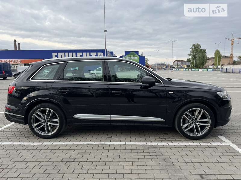 Внедорожник / Кроссовер Audi Q7 2018 в Тернополе