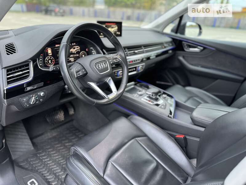 Внедорожник / Кроссовер Audi Q7 2018 в Тернополе