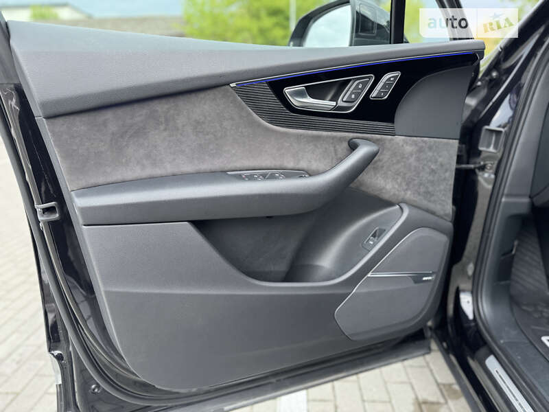 Внедорожник / Кроссовер Audi Q7 2018 в Тернополе