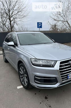 Позашляховик / Кросовер Audi Q7 2017 в Києві