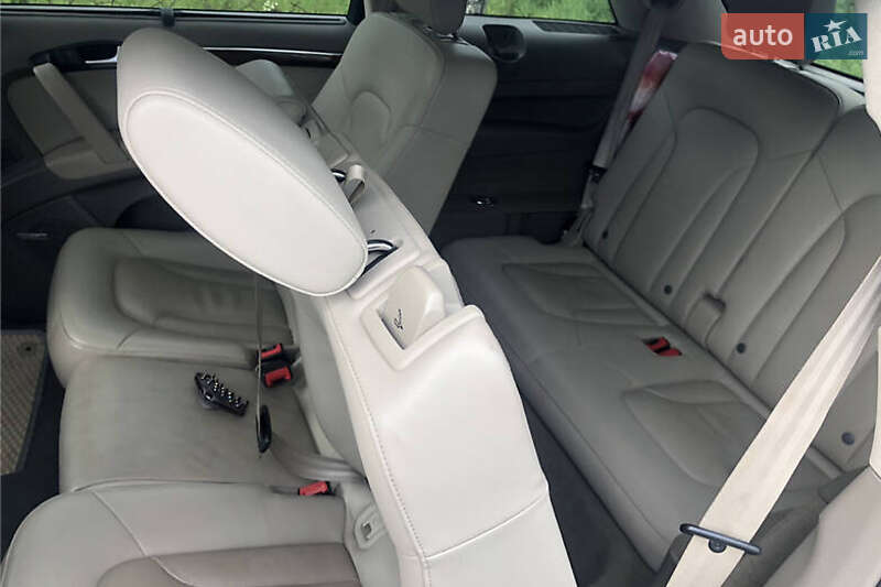 Позашляховик / Кросовер Audi Q7 2013 в Івано-Франківську
