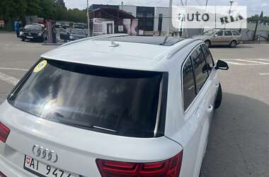 Позашляховик / Кросовер Audi Q7 2017 в Рівному