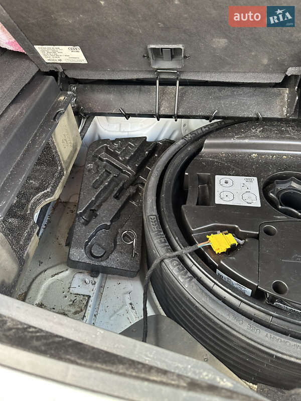 Внедорожник / Кроссовер Audi Q7 2014 в Днепре