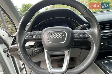 Внедорожник / Кроссовер Audi Q7 2017 в 