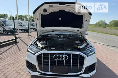 Внедорожник / Кроссовер Audi Q7 2021 в Ровно