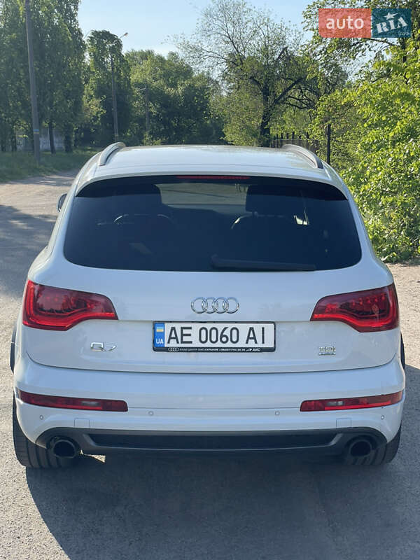 Внедорожник / Кроссовер Audi Q7 2014 в Каменском